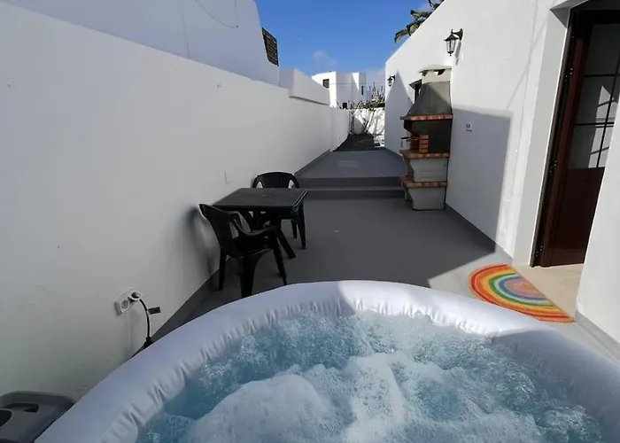 23c Volcano & Holiday home